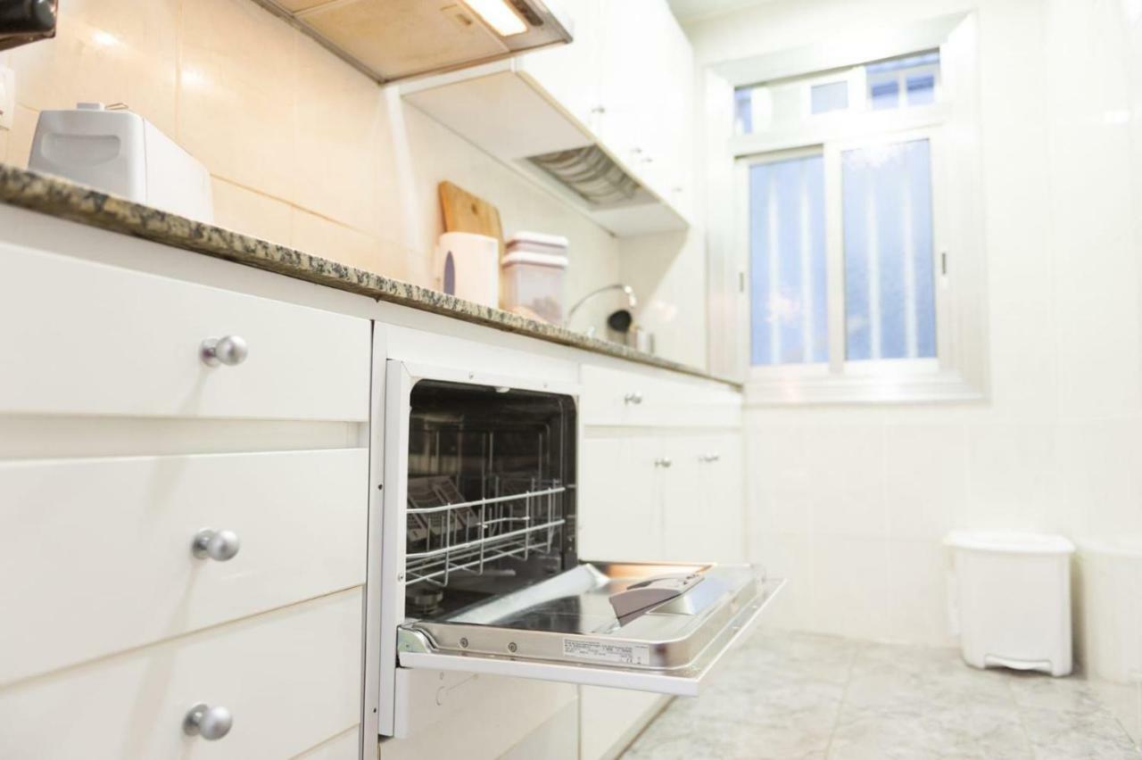 Cosy Apartment Fira Barcelona L'Hospitalet de Llobregat Exteriör bild